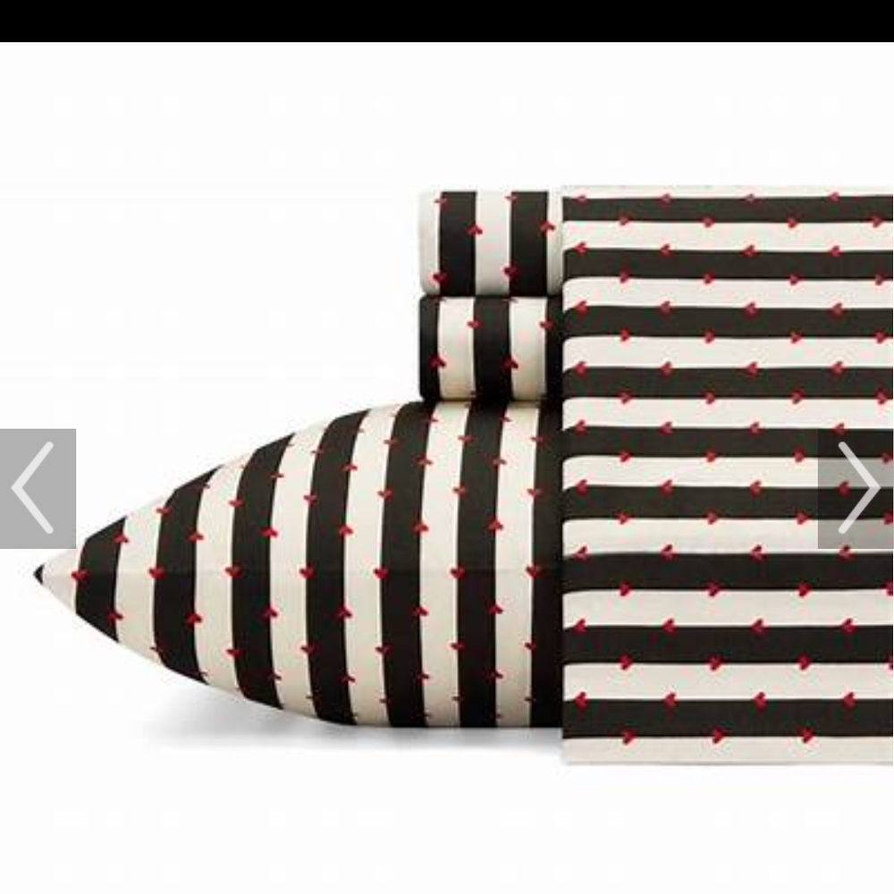 Striped Black and White Bedding Set
